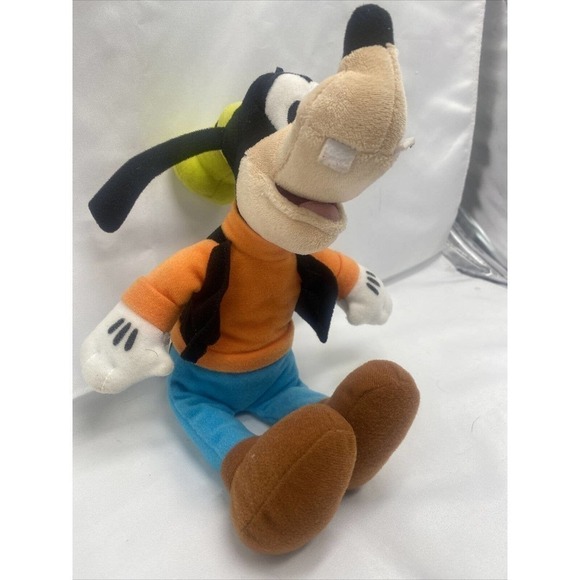 𝅺WALT Disney Goofy 12 Inch Plush Stuffed Toy - Picture 2 of 4